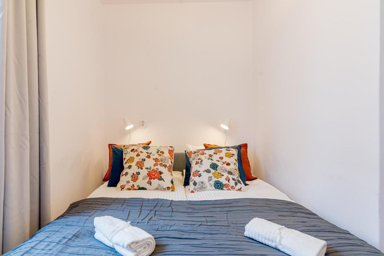 Gdynia Sleeps Apartment Екстер'єр фото